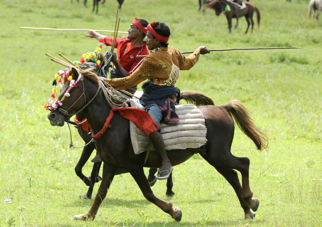 pasola-the-festival-of-the-spear-throwing-horsemen-of-sumba