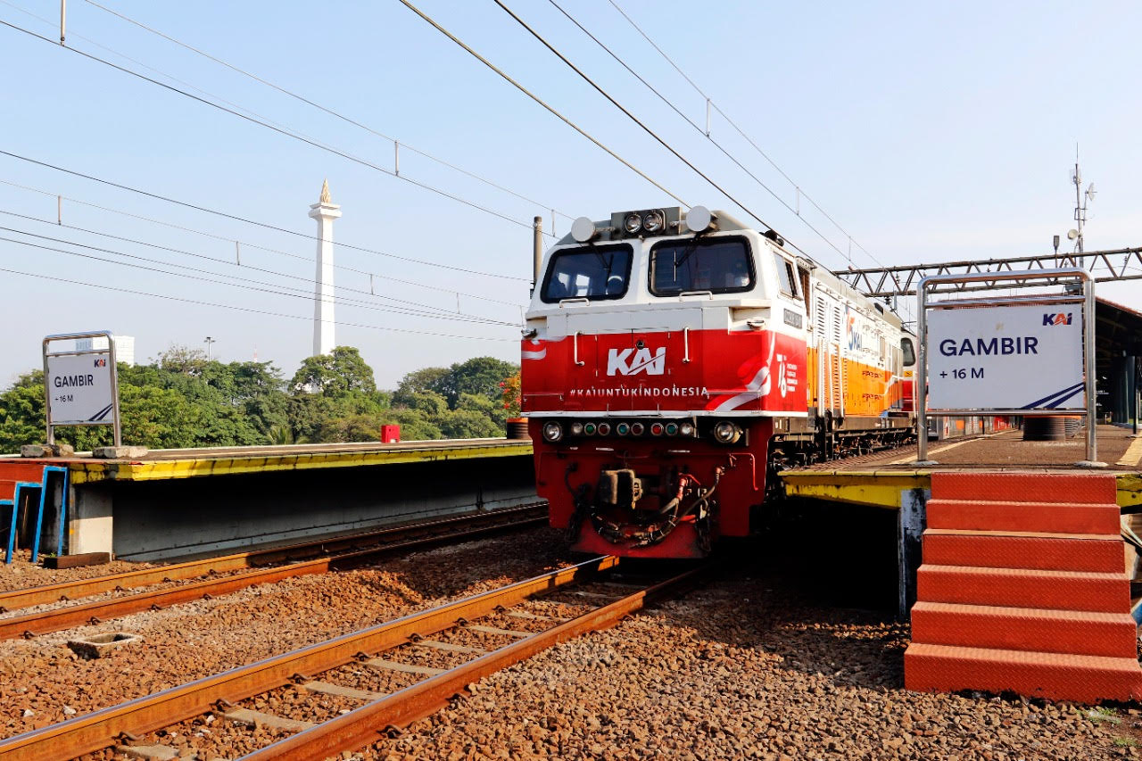 tidak-tutup-gambir-masih-layani-kereta-perjalanan-jarak-jauh