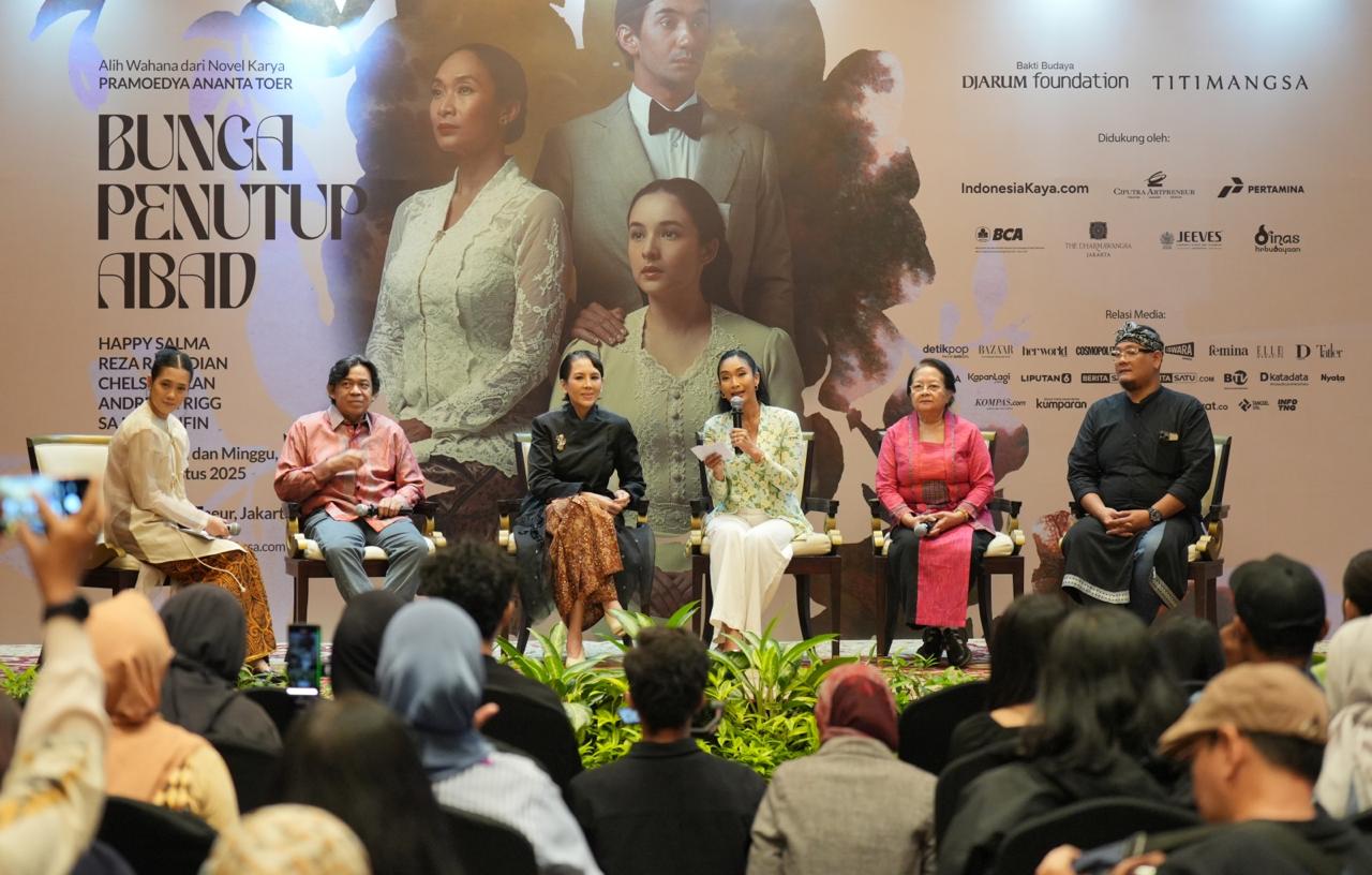 bunga-penutup-abad-duka-dan-keabadian-dalam-potret-diri