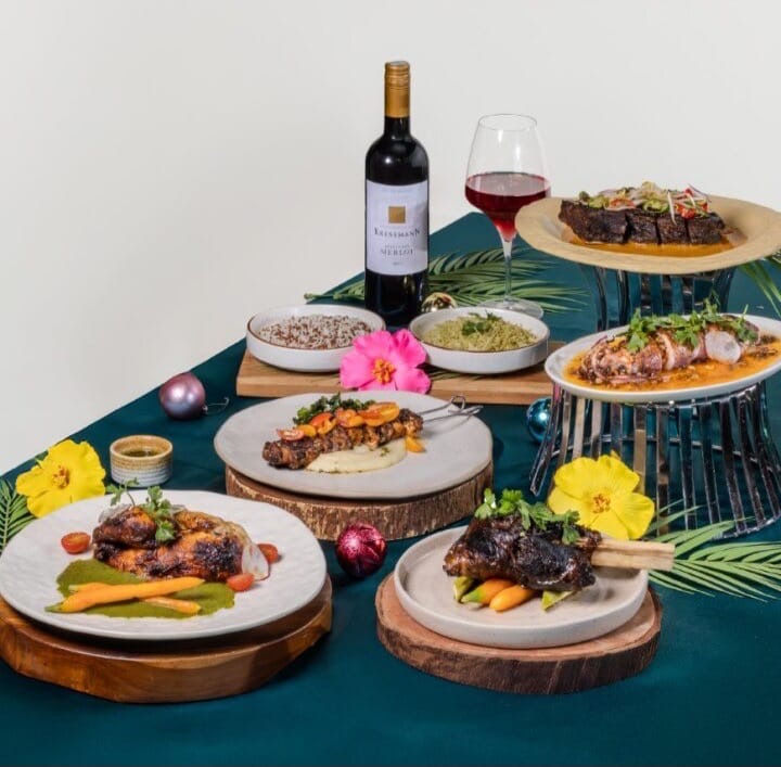 doubletree-by-hilton-jakarta-diponegoro-hadirkan-tropical-festive-wonderland-untuk-menyambut-musim-liburan