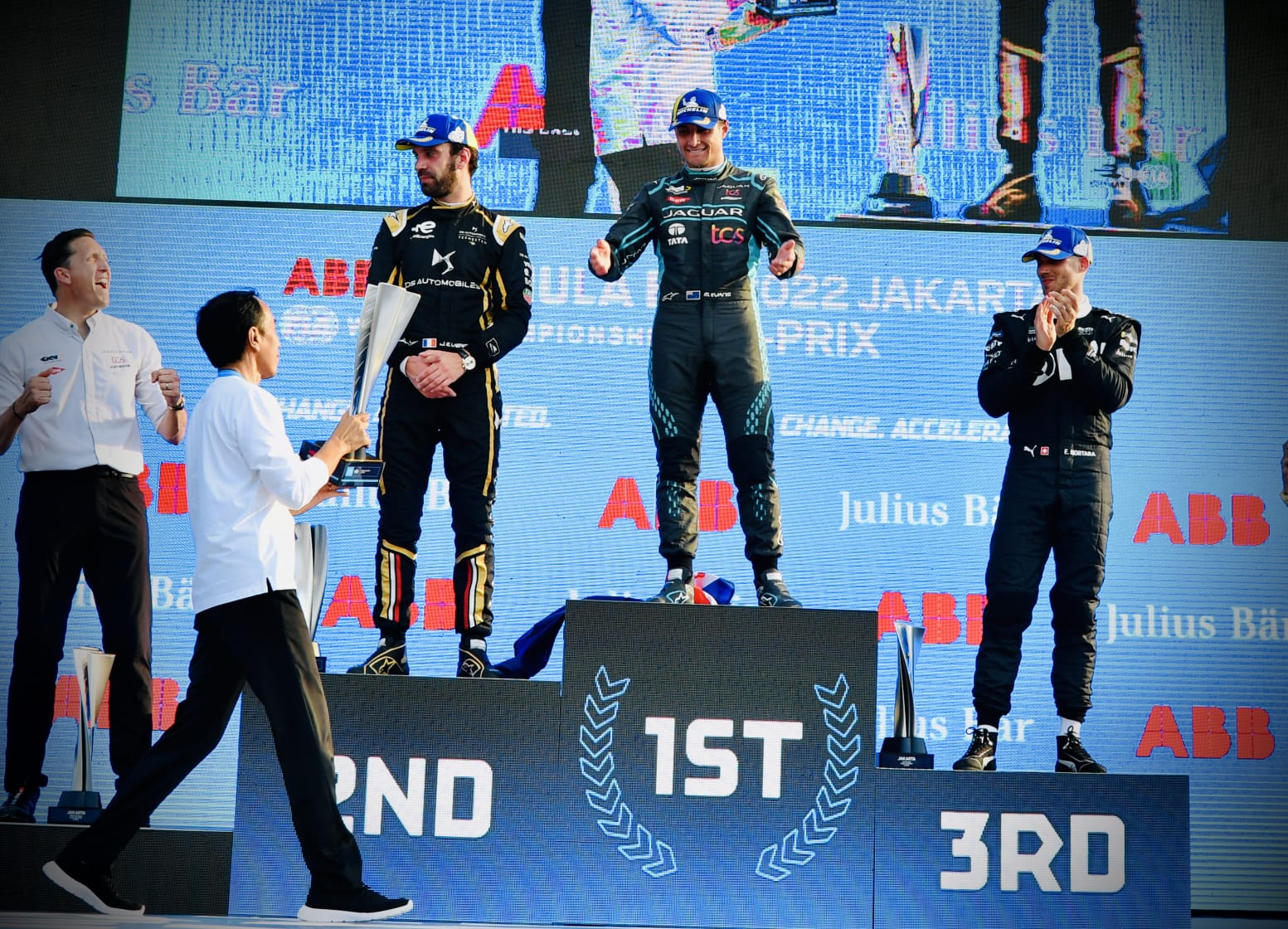 kisah-sang-juara-balap-formula-e-jakarta-mitch-evans