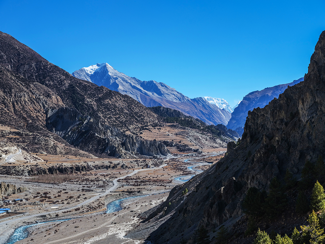 jejak-di-salju-kisah-kembali-ke-thorong-lion-air-pass-1