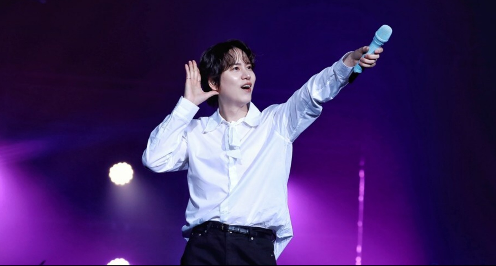 kyuhyun-pukau-penggemar-di-kaohsiung-dalam-rangkaian-tur-colors-asia