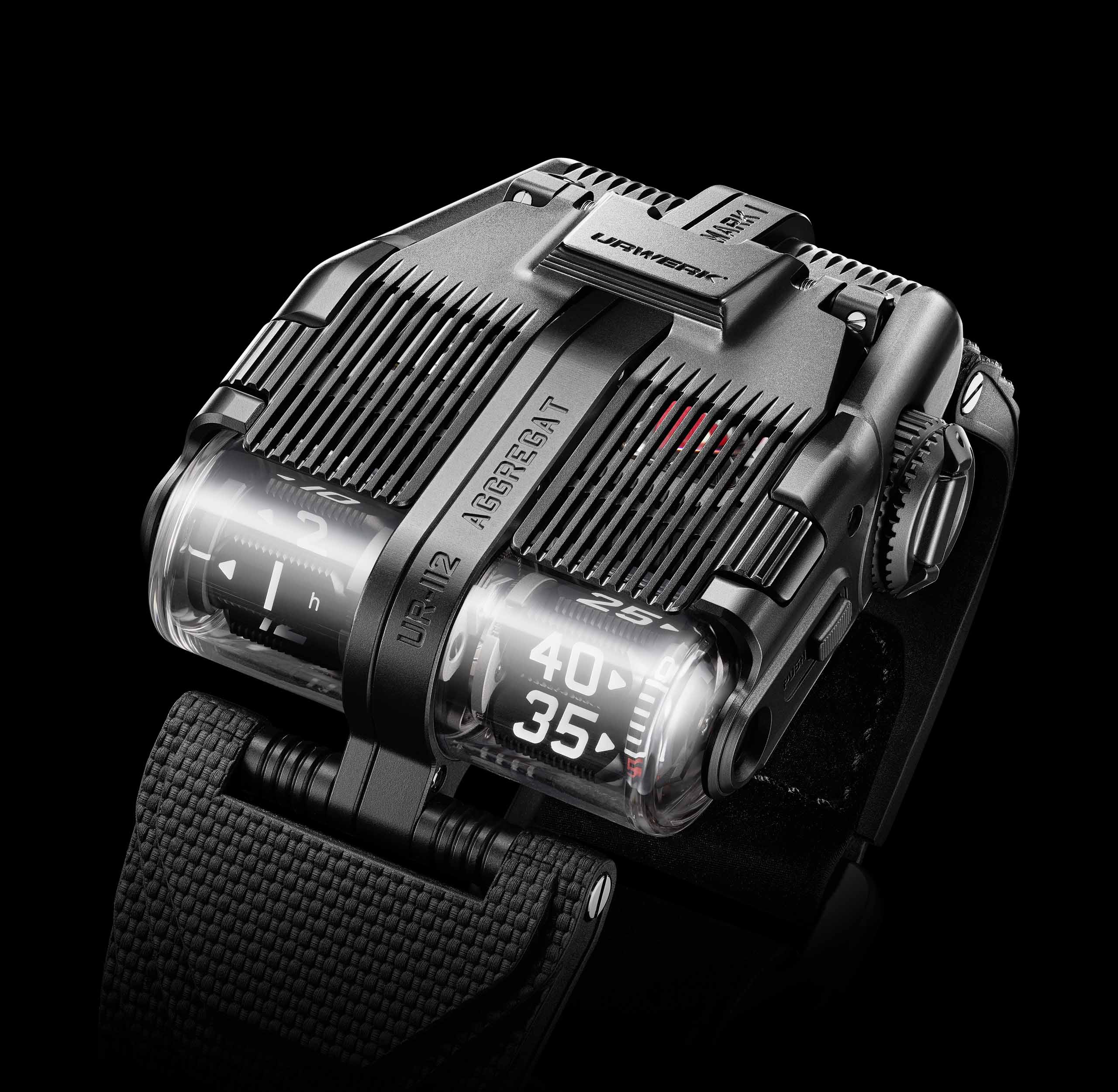 urwerk-ur-112-kembali-kewarna-hitam