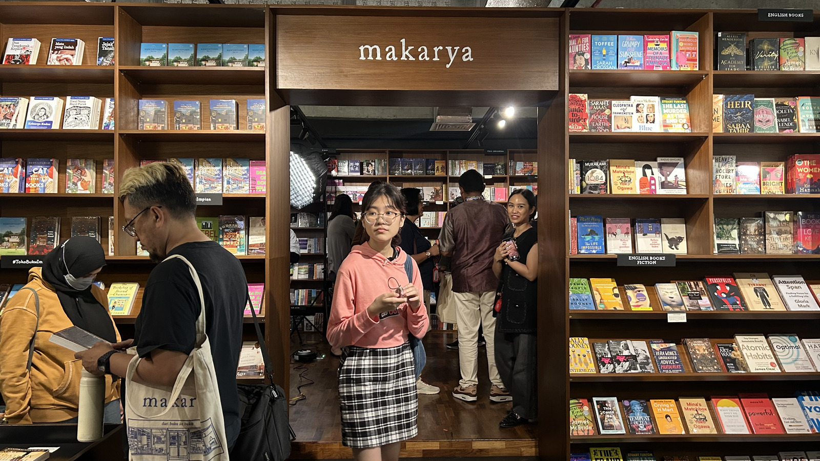 gramedia-matraman-hadirkan-makarya-kamu-boleh-baca-buku-gratis-di-sini-bagian-1