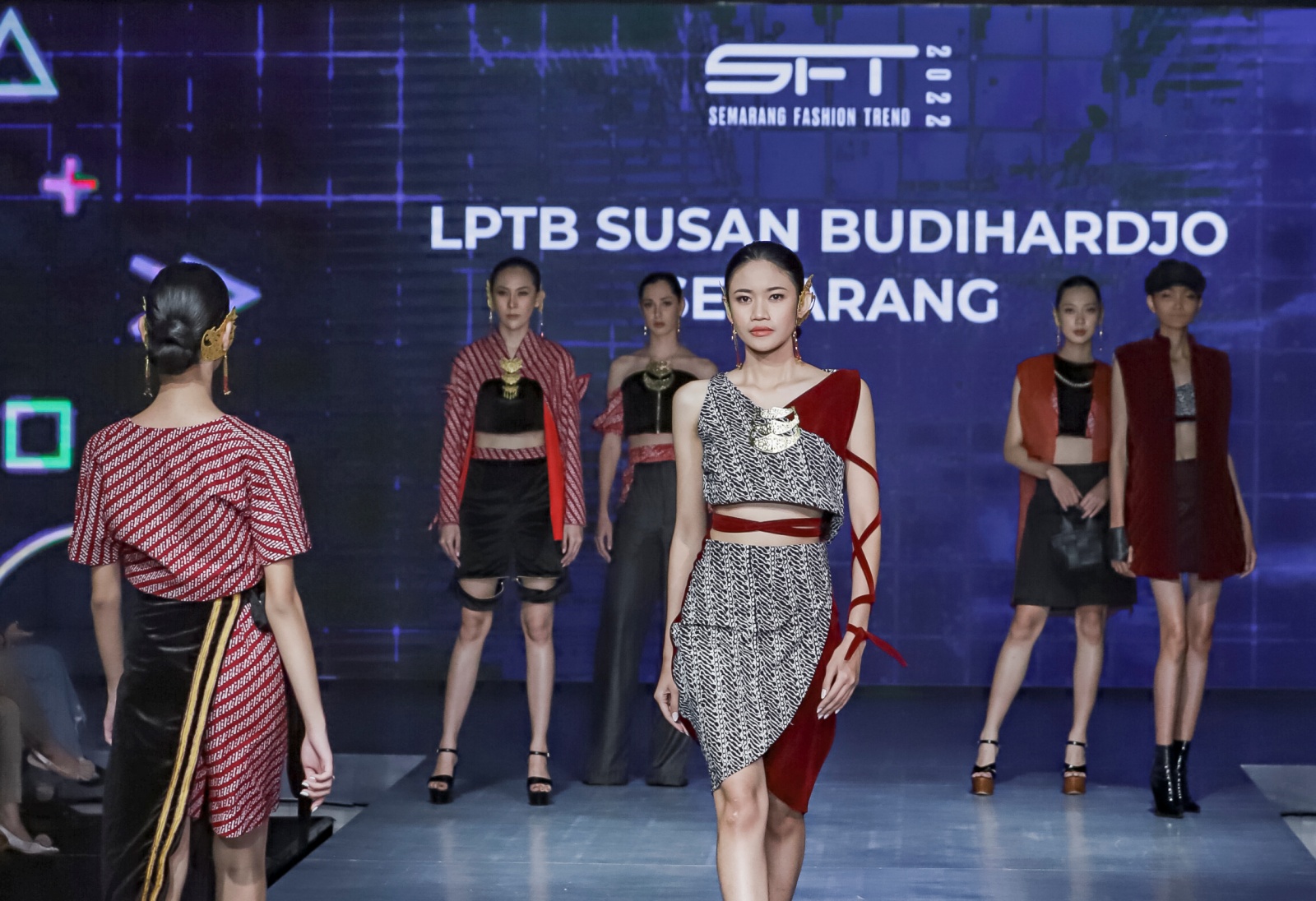 semarang-fashion-trend-2022-apresiasi-kekayaan-lokal