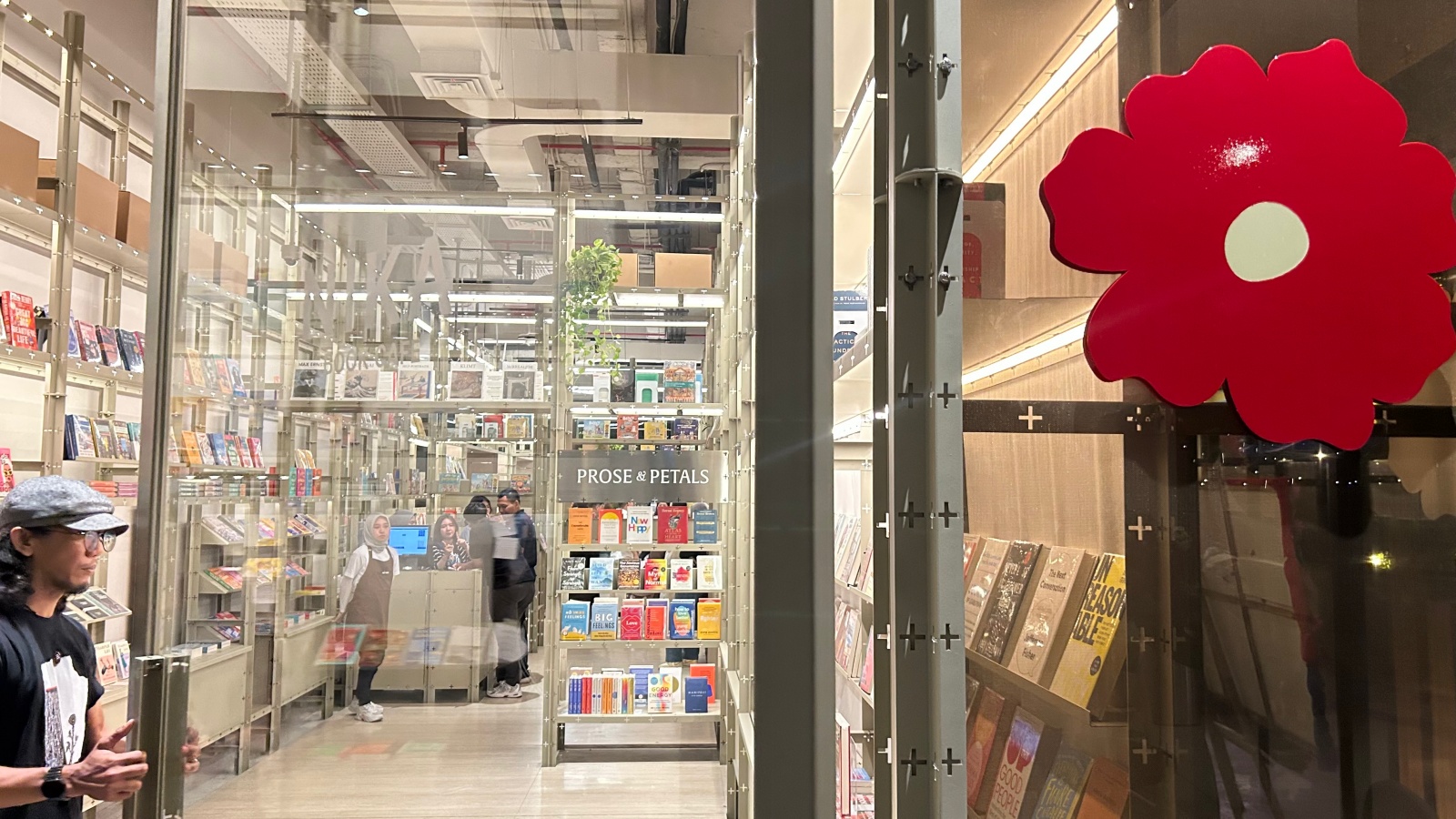 prose-petals-harmoni-buku-ruang-dan-waktu