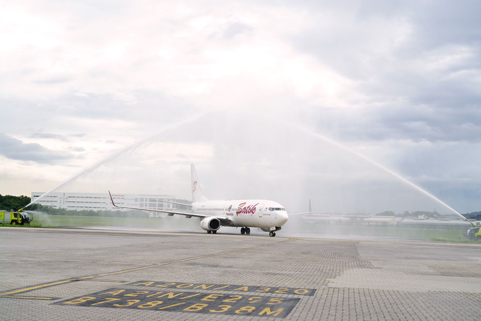 Lion Air Siap Layani 15 Kloter Fase Pemulangan Jemaah Haji 1446H/2025 Melalui Debarkasi Padang lion-air-siap-layani-15-kloter-fase-pemulangan-jemaah-haji-1446h2025-melalui-debarkasi-padang