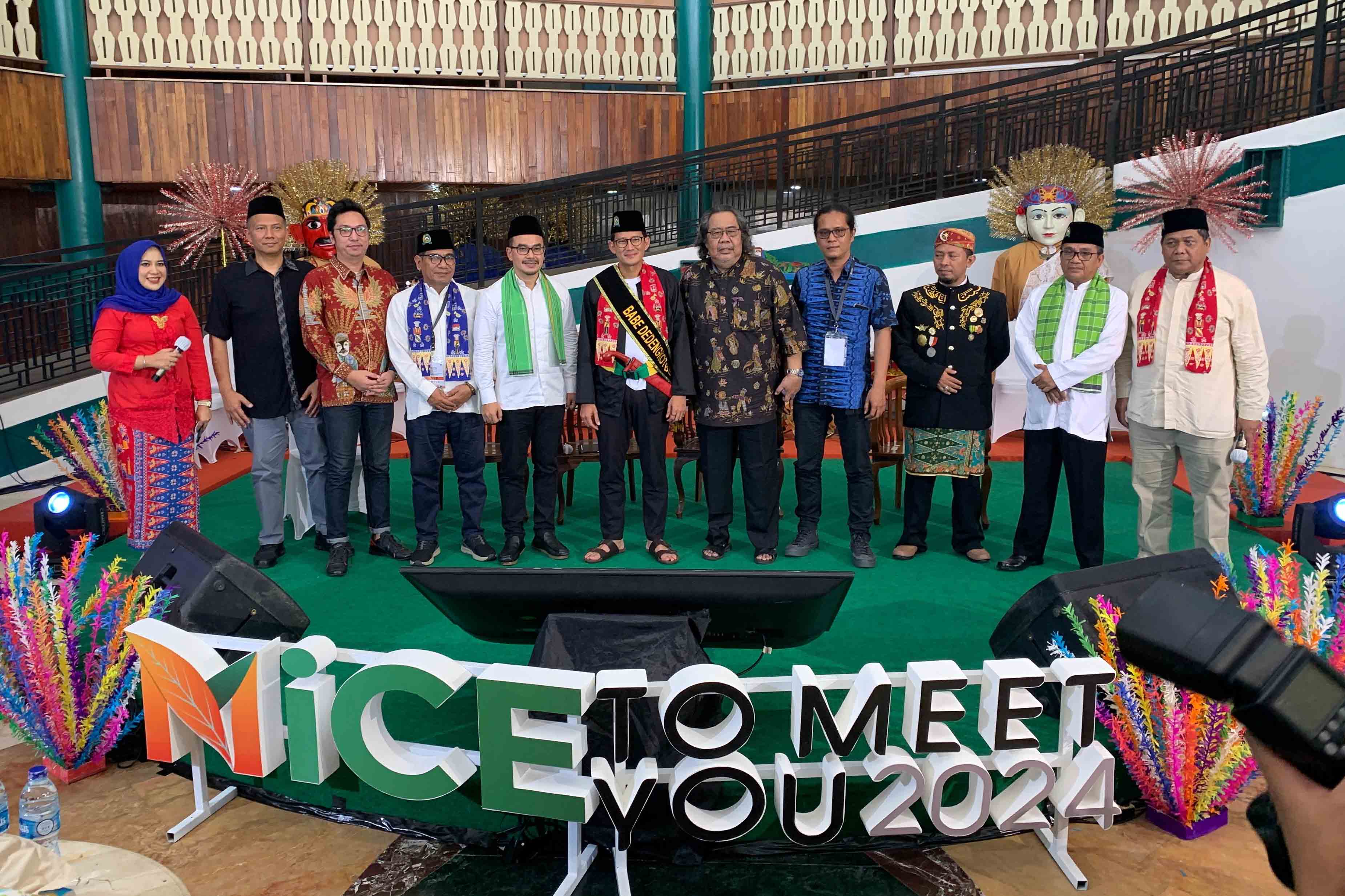 promosi-budaya-betawi-di-mice-to-meet-you-2024-pantun-nusantara-mendunia