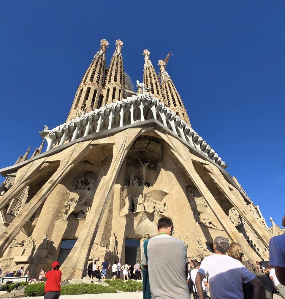 via-dolorosa-a-la-antonio-gaudí