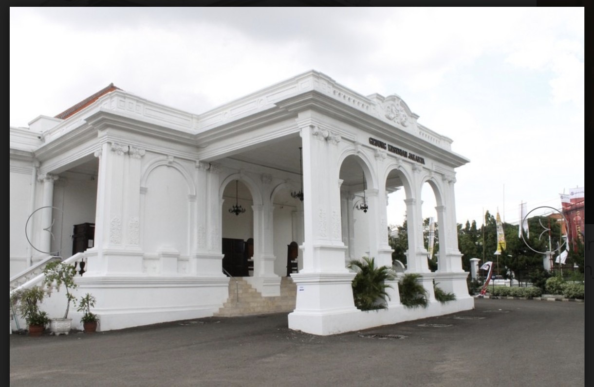 schouwburg-van-batavia-musik-klasik-dan-percakapan-peradaban-di-indonesia