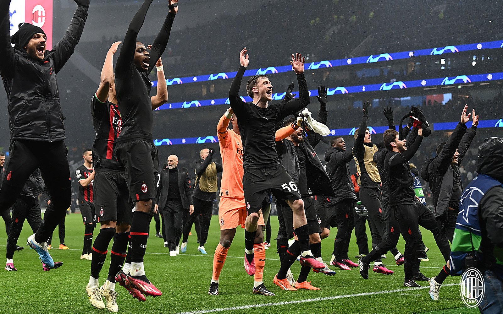 ac-milan-tabuh-genderang-perang-lawan-napoli-di-perempat-final-liga-champions