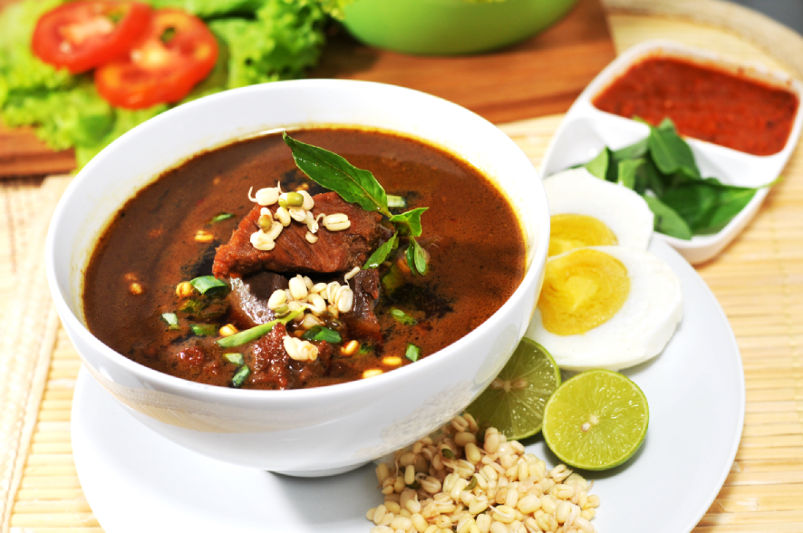 rawon-kuliner-berkuah-hitam-dari-jawa-timur