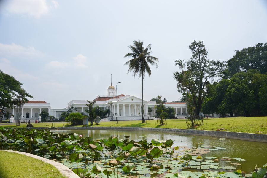 menelusuri-kota-hujan