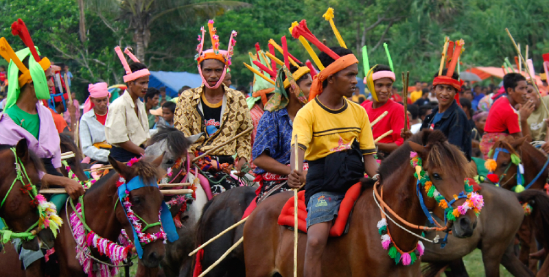 pasola-the-festival-of-the-spear-throwing-horsemen-of-sumba-2