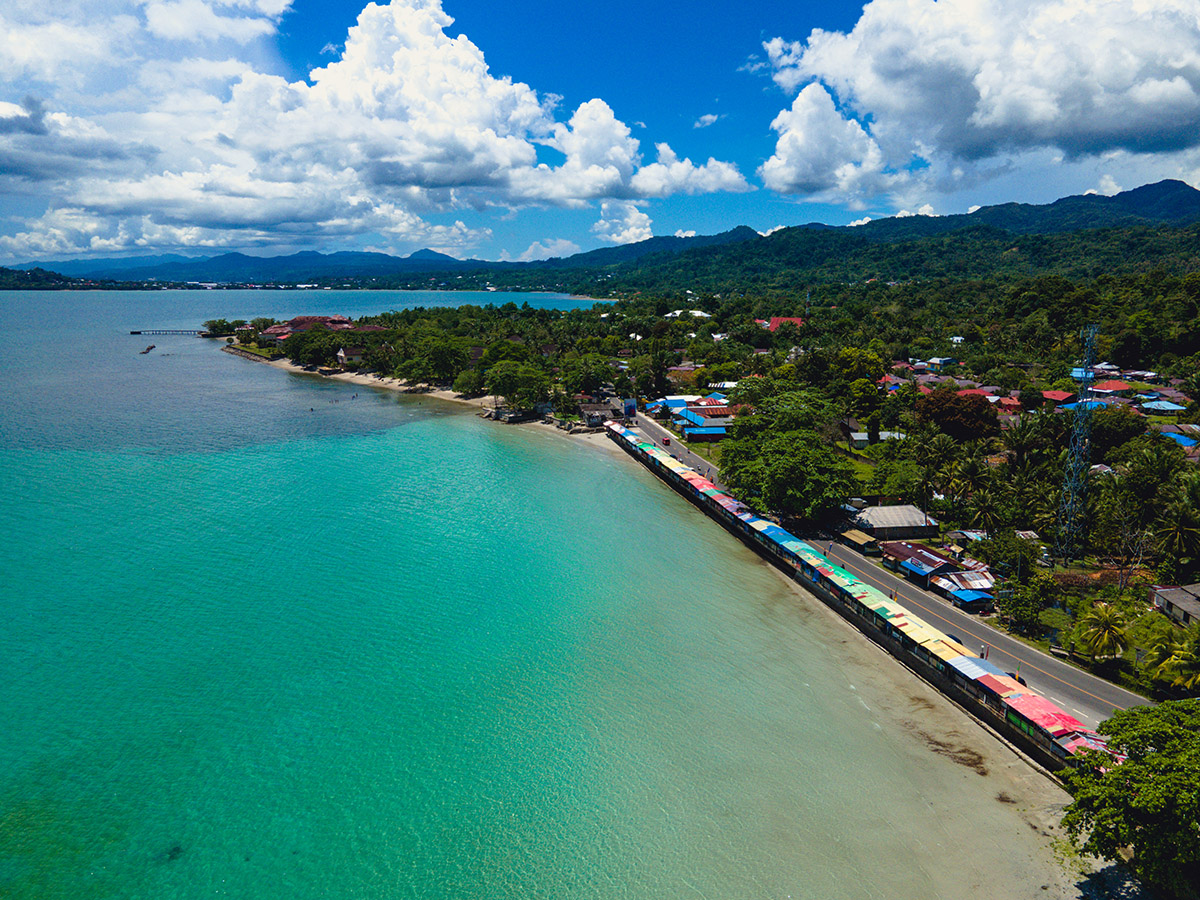 pesona-pantai-natsepa-ambon