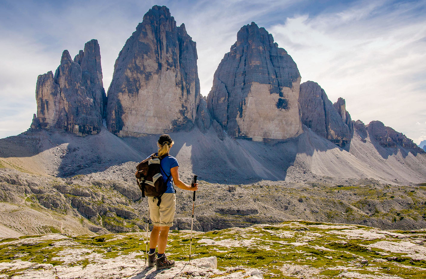 di-bawah-pilar-dolomites-2