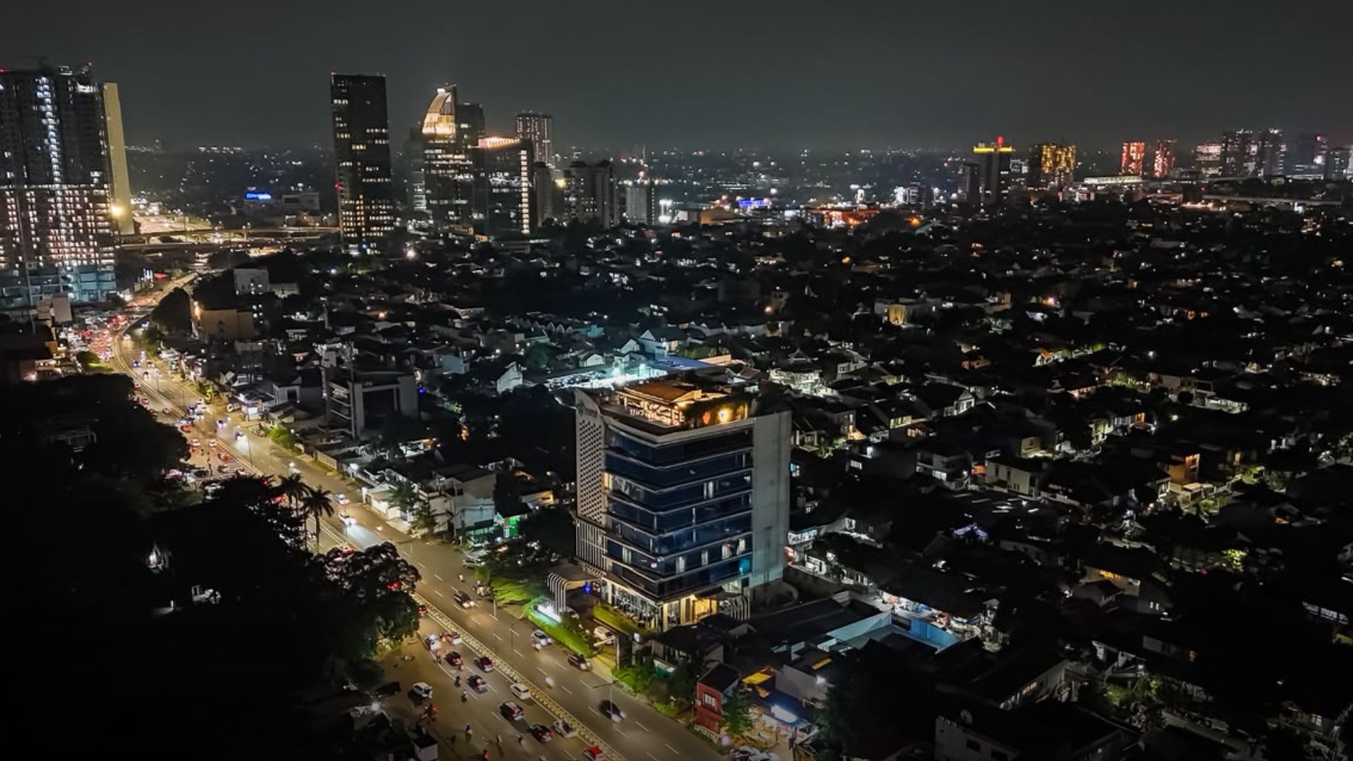 nikmati-momen-bersama-keluarga-dan-sajian-spesial-di-azana-suite-hotel-antasari-jakarta