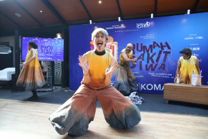 teater-koma-dan-kembalinya-rumah-sakit-jiwa