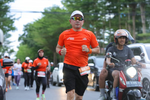 makassar-half-marathon-2026-siap-digelar-targetkan-12-ribu-pelari-dan-kebangkitan-ekonomi